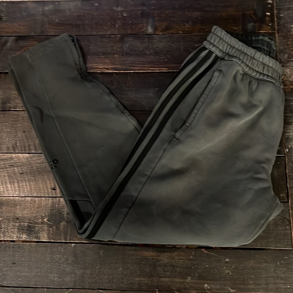 Hunter green sweatpants size small by adidas - Picture 2 of 4